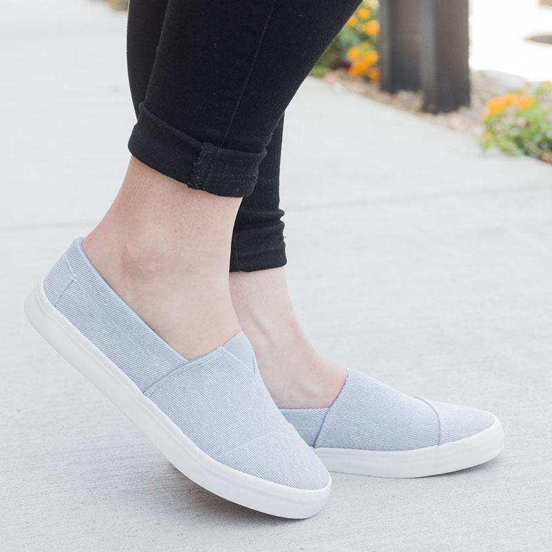 Women Fashion Non-slip Loafers Casual Slip-on Canvas Sneakers